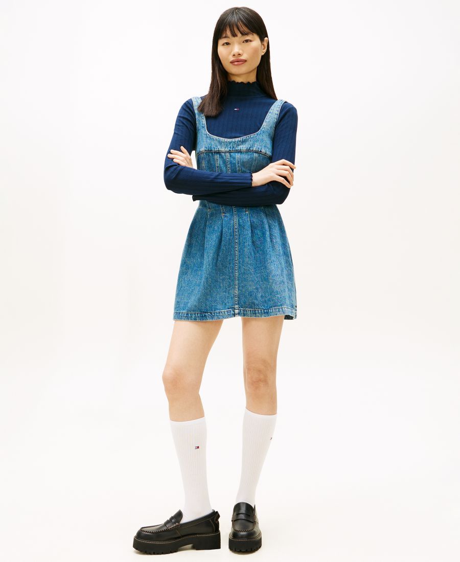 Женское джинсовое платье со складками и швами Tommy Jeans, Denim Medium
Женское джинсовое платье со складками и швами Tommy Jeans, Denim Medium