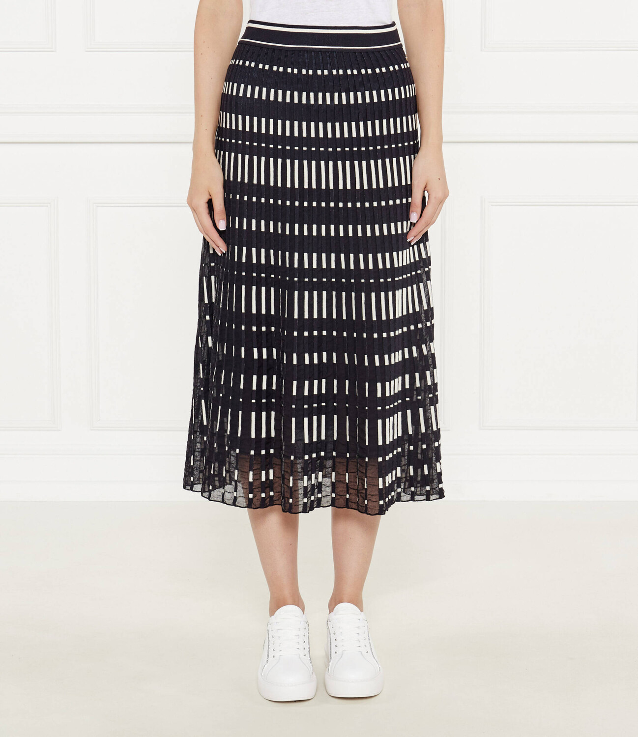 Юбка Marc Cain, темно-синий
Юбка Marc Cain, темно-синий