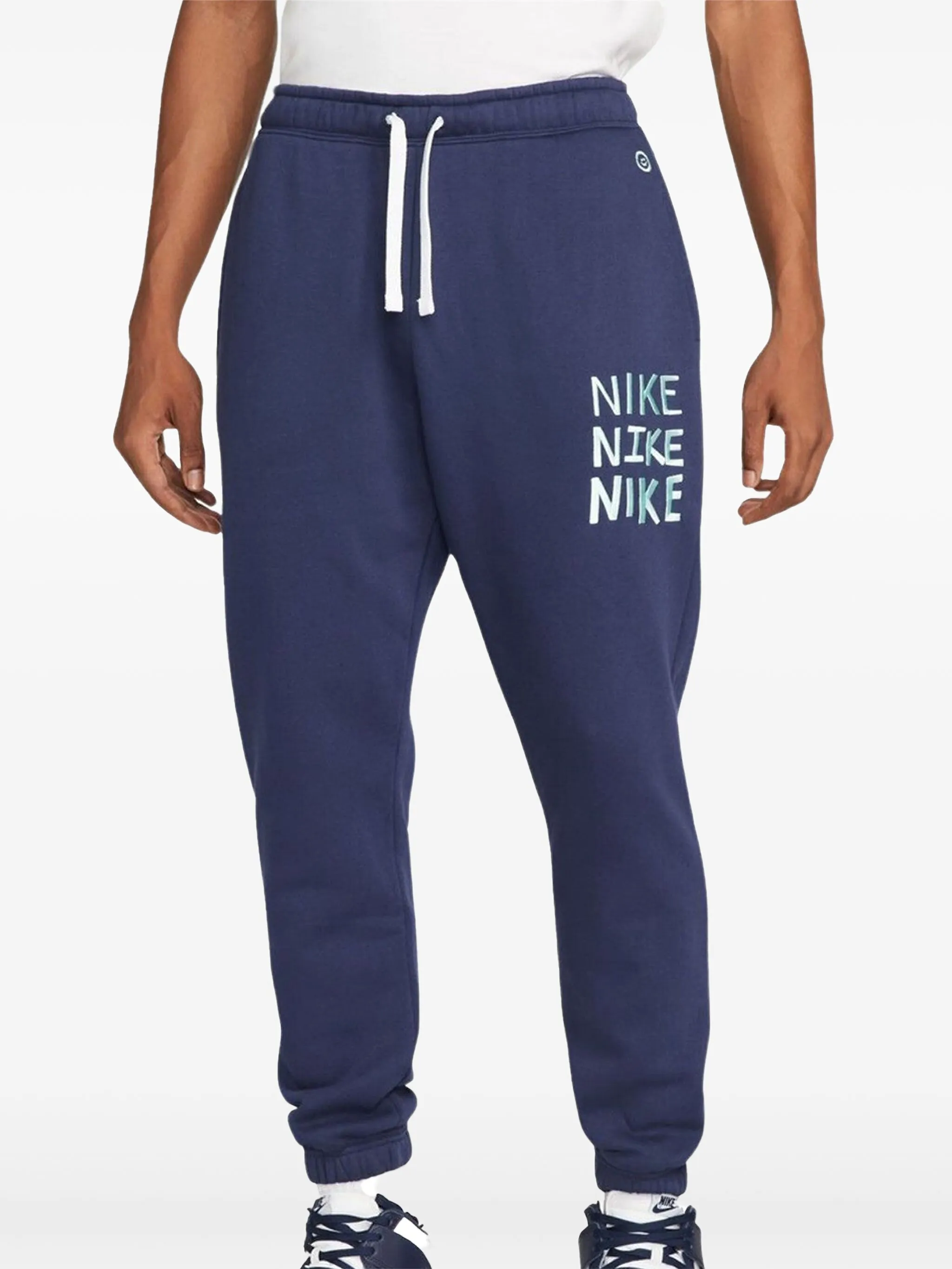 Спортивные брюки Sportswear Midnight Navy Nike, синий
Спортивные брюки Sportswear Midnight Navy Nike, синий