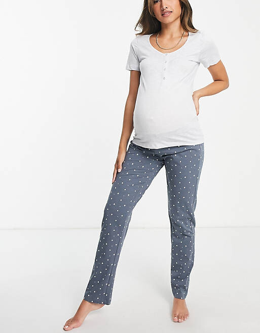 Разноцветный пижамный комплект с функцией кормления и принтом звезд Mamalicious Maternity
Разноцветный пижамный комплект с функцией кормления и принтом звезд Mamalicious Maternity