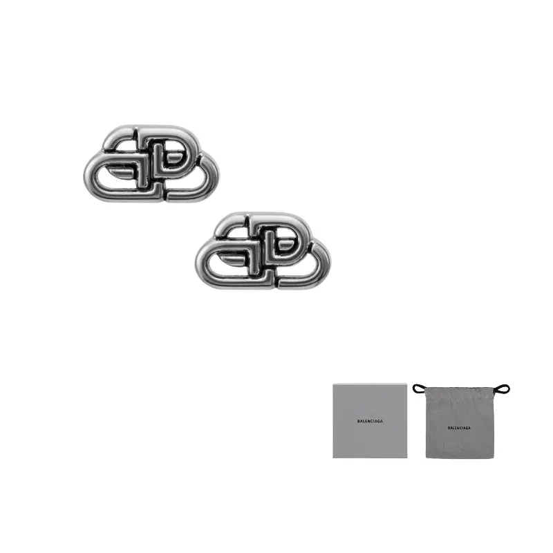 Серьги-гвоздики Bb Xs Balenciaga
Серьги-гвоздики Bb Xs Balenciaga