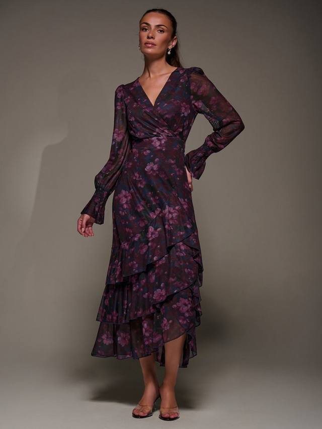 Флоральное длинное платье с длинными рукавами из сетки Jolie Moi, Navy Floral
Флоральное длинное платье с длинными рукавами из сетки Jolie Moi, Navy Floral