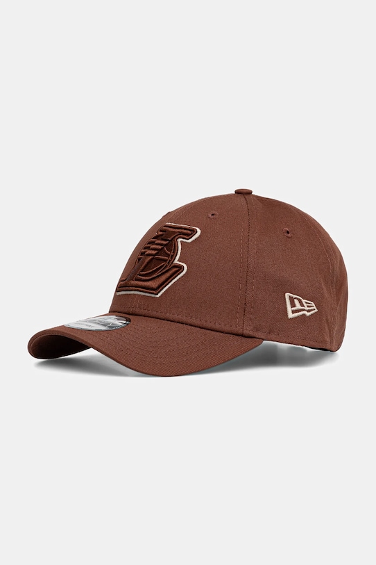 Хлопковая бейсболка New Era, коричневый
Хлопковая бейсболка New Era, коричневый