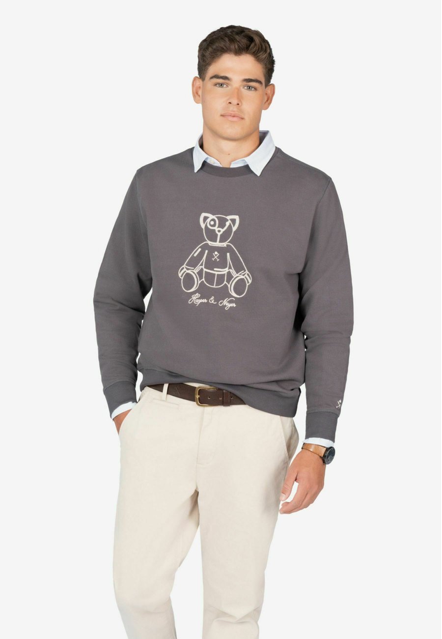 Толстовка Harper & Neyer FLUFFY BEAR, Anthracite
Толстовка Harper & Neyer FLUFFY BEAR, Anthracite