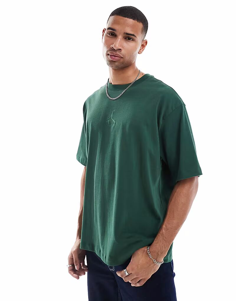 Футболка Jordan цвета хаки
Футболка Jordan цвета хаки