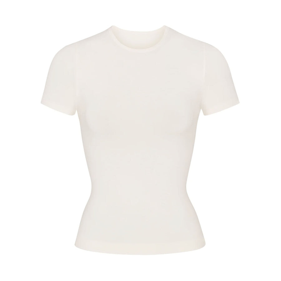 Футболка SKIMS Soft Smoothing Seamless, цвет Marble
Футболка SKIMS Soft Smoothing Seamless, цвет Marble