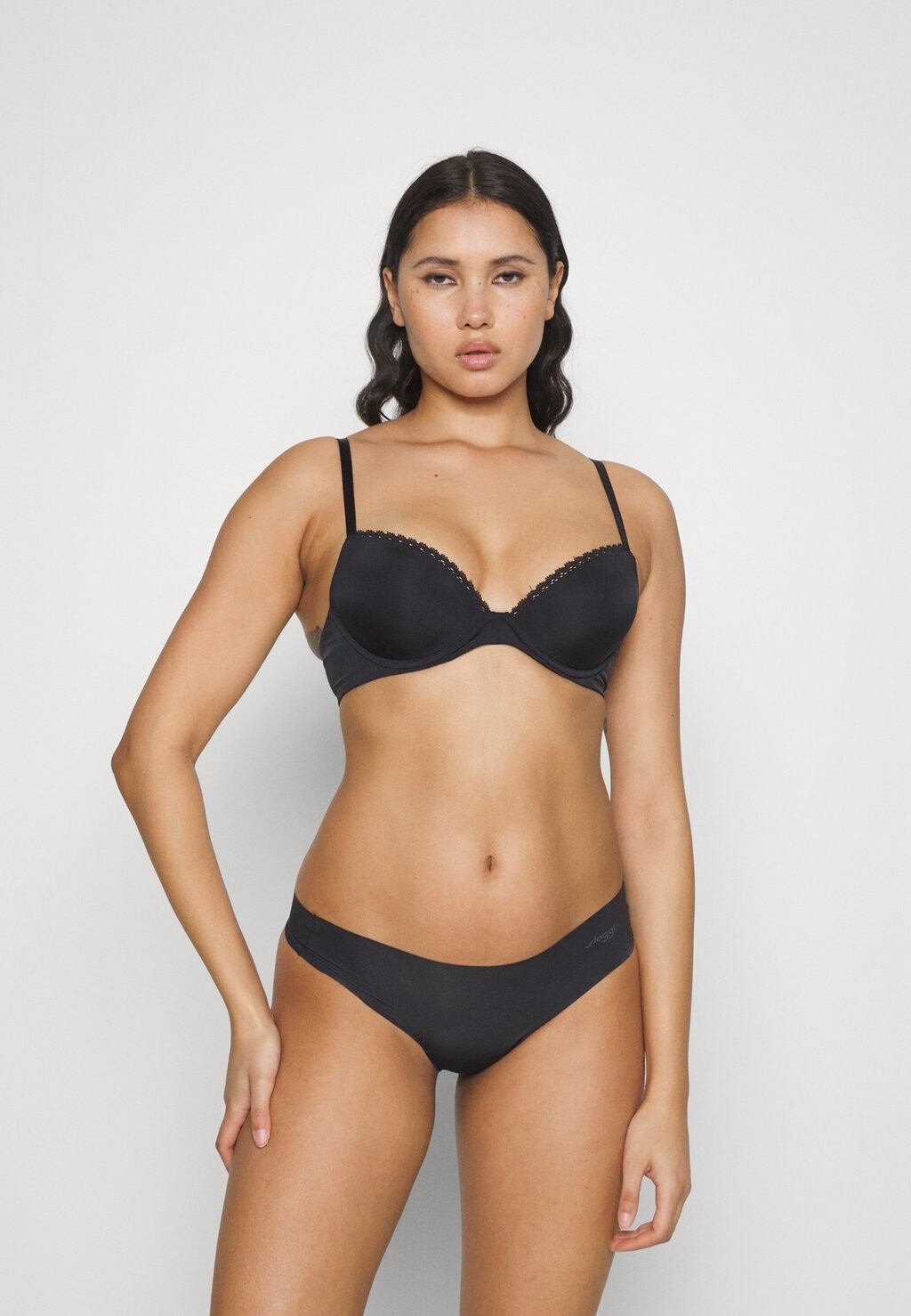 Стринги Sloggi
Стринги Sloggi