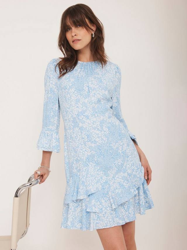Многоярусное мини-платье с цветочным принтом Mint Velvet, Blue/Multi
Многоярусное мини-платье с цветочным принтом Mint Velvet, Blue/Multi