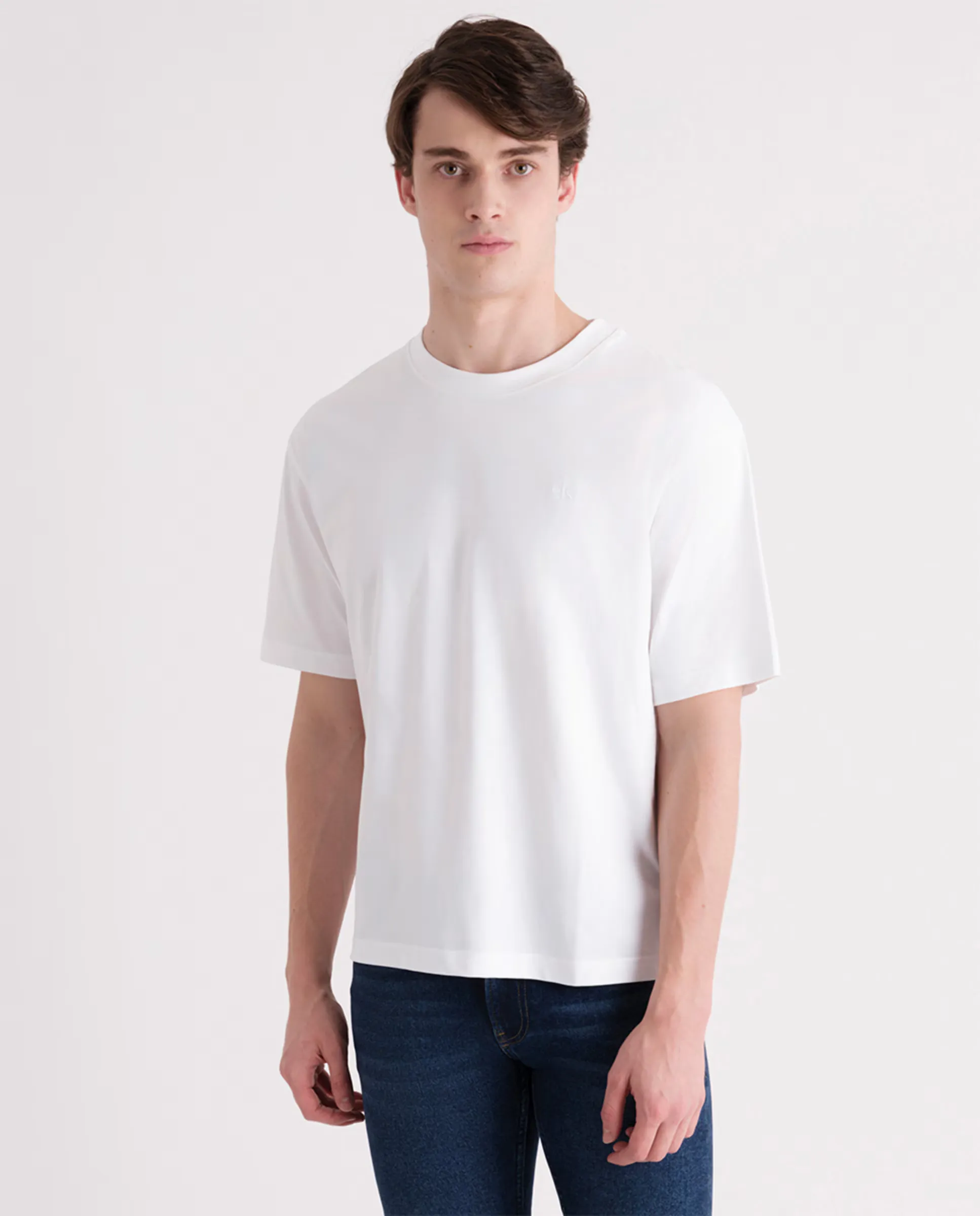 Мужская футболка с коротким рукавом и принтом на спине Calvin Klein Jeans, белый
Мужская футболка с коротким рукавом и принтом на спине Calvin Klein Jeans, белый