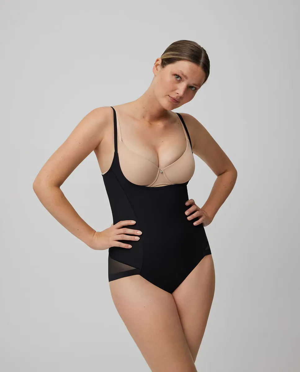 Корректирующий корсет с юбкой из тюля Ysabel Mora, черный
Корректирующий корсет с юбкой из тюля Ysabel Mora, черный