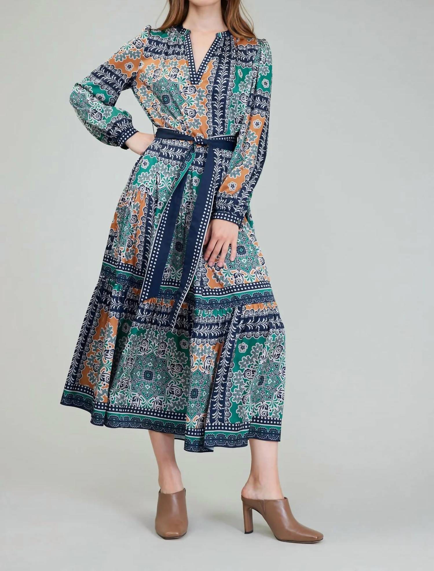 Макси-платье Mackenzie в зеленом мультиколоре Current air
Макси-платье Mackenzie в зеленом мультиколоре Current air