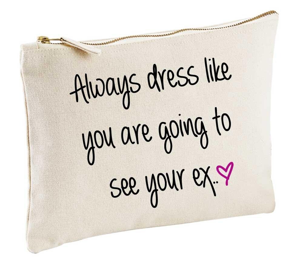 Всегда одевайтесь так, будто собираетесь увидеть свою бывшую косметичку натурального цвета. 60 SECOND MAKEOVER, бежевый
Всегда одевайтесь так, будто собираетесь увидеть свою бывшую косметичку натурального цвета. 60 SECOND MAKEOVER, бежевый