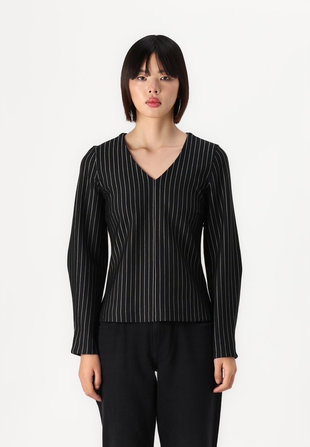 Топ с длинными рукавами SLFPENNIE V NECK Selected Femme, черный
Топ с длинными рукавами SLFPENNIE V NECK Selected Femme, черный