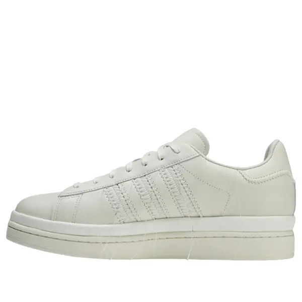 Кроссовки и 3 хичо Adidas, белый 
Кроссовки и 3 хичо Adidas, белый