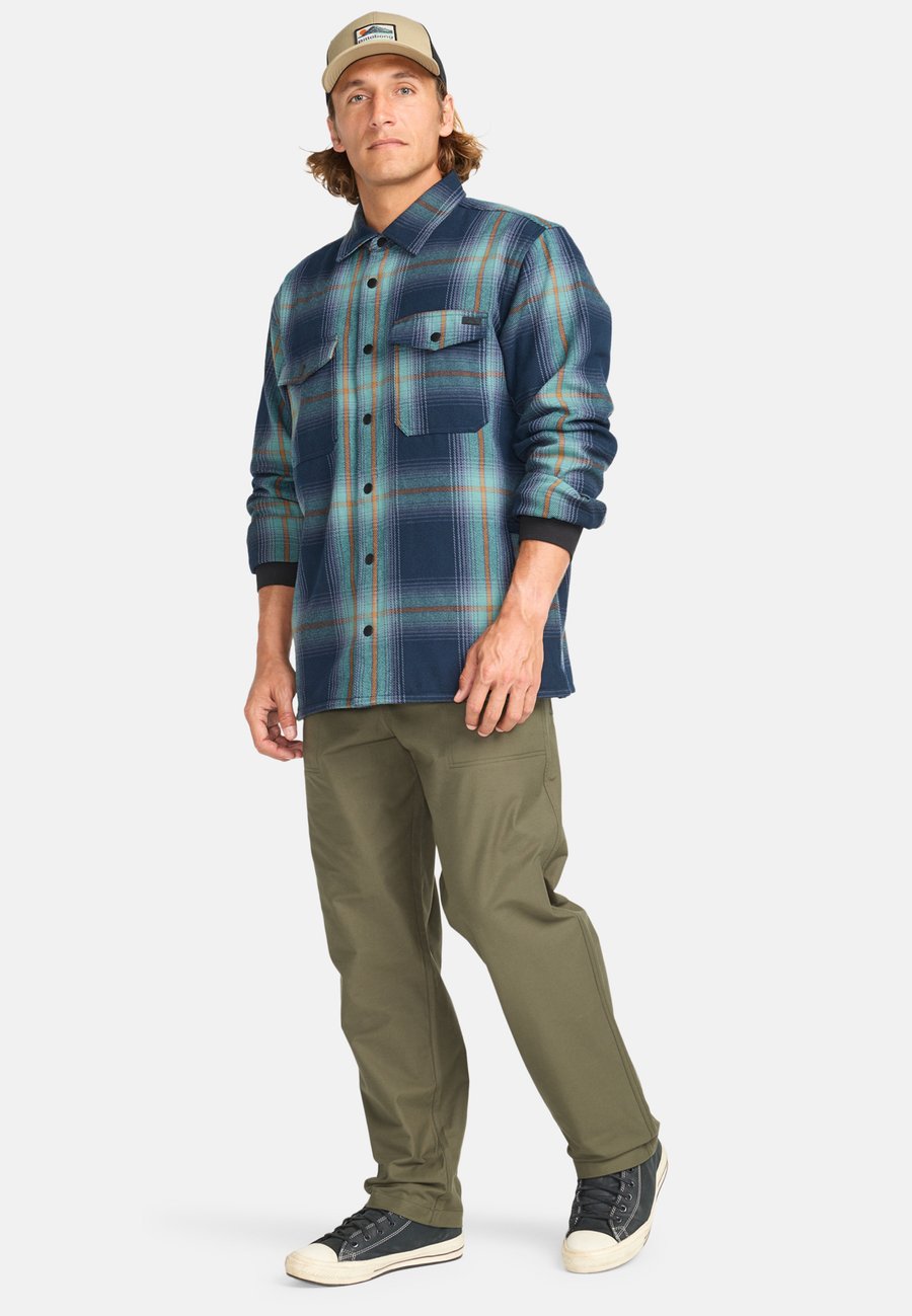 Бейсболка Billabong TRUCKER, Gravel/Light Brown
Бейсболка Billabong TRUCKER, Gravel/Light Brown