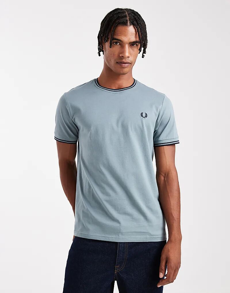 Футболка Fred Perry с двумя наконечниками синего цвета
Футболка Fred Perry с двумя наконечниками синего цвета