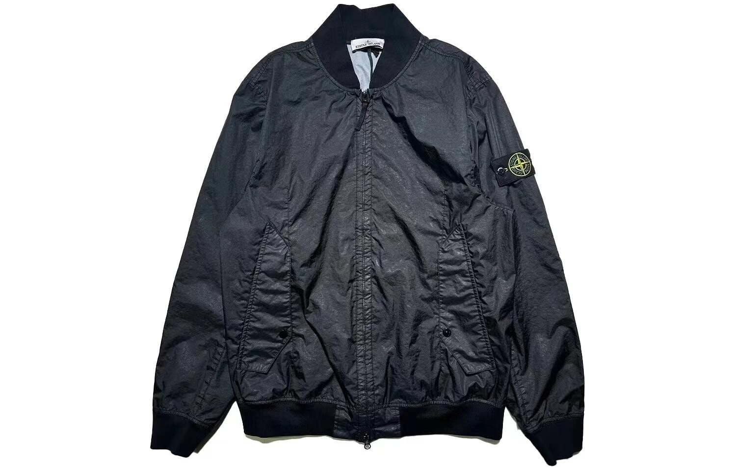 Куртка мужская Stone Island с тканевыми вставками, черный
Куртка мужская Stone Island с тканевыми вставками, черный