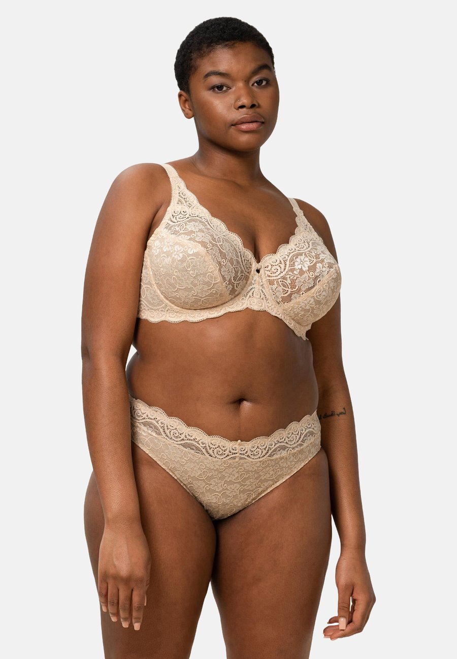 Бюстгальтер Triumph 2-PACK AMOURETTE, Beige
Бюстгальтер Triumph 2-PACK AMOURETTE, Beige