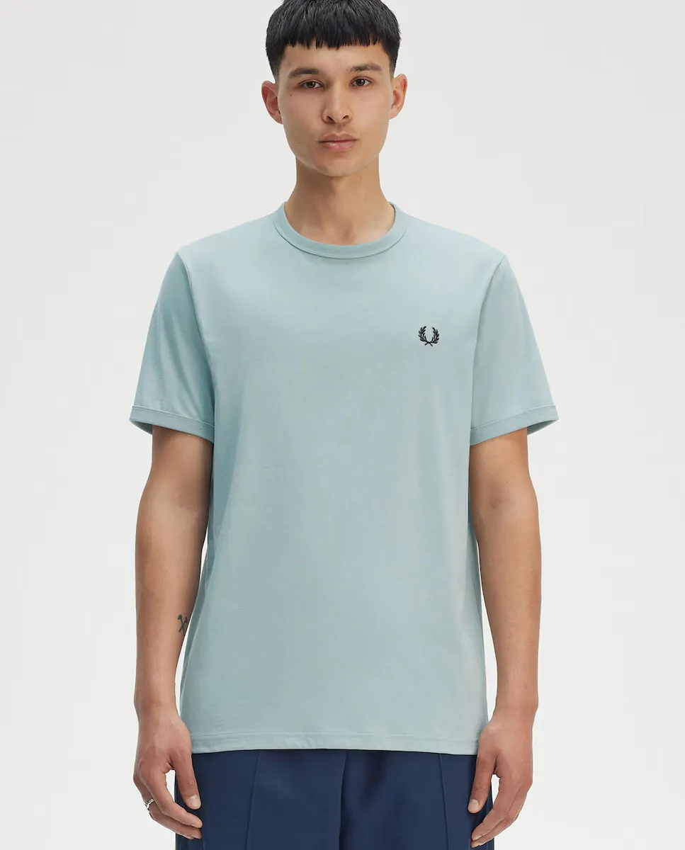 Футболка мужская с короткими рукавами и круглым вырезом Fred Perry, светло-голубой
Футболка мужская с короткими рукавами и круглым вырезом Fred Perry, светло-голубой