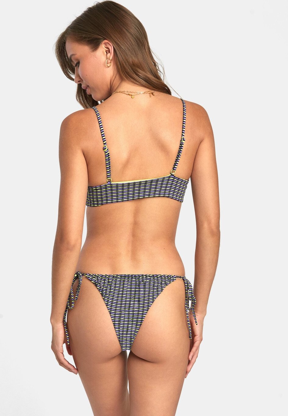 Верх бикини HIGH FEMME RVCA, зеленый
Верх бикини HIGH FEMME RVCA, зеленый