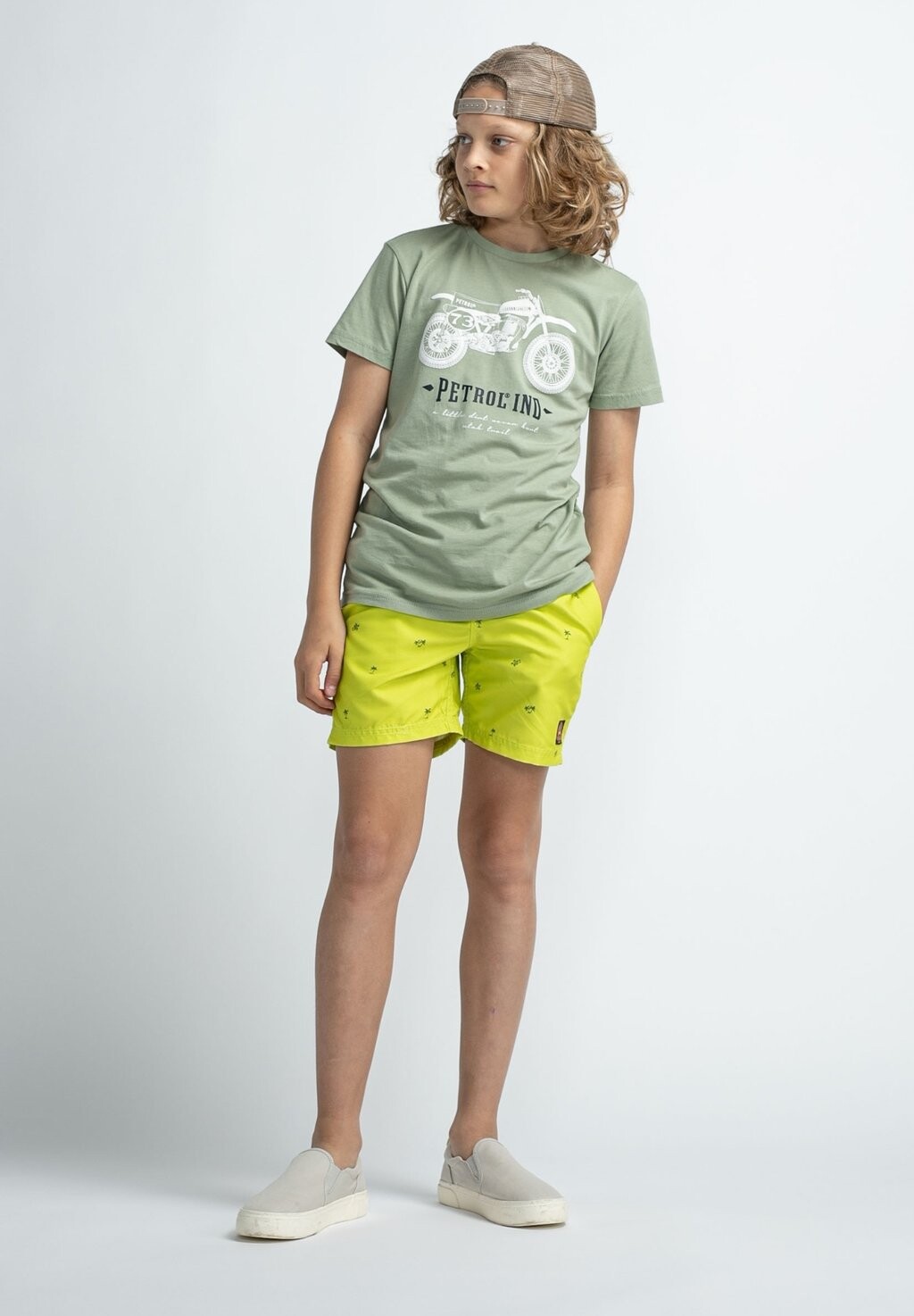 Футболка с принтом LOGO PRINT Petrol Industries, цвет light pesto 
Футболка с принтом LOGO PRINT Petrol Industries, цвет light pesto