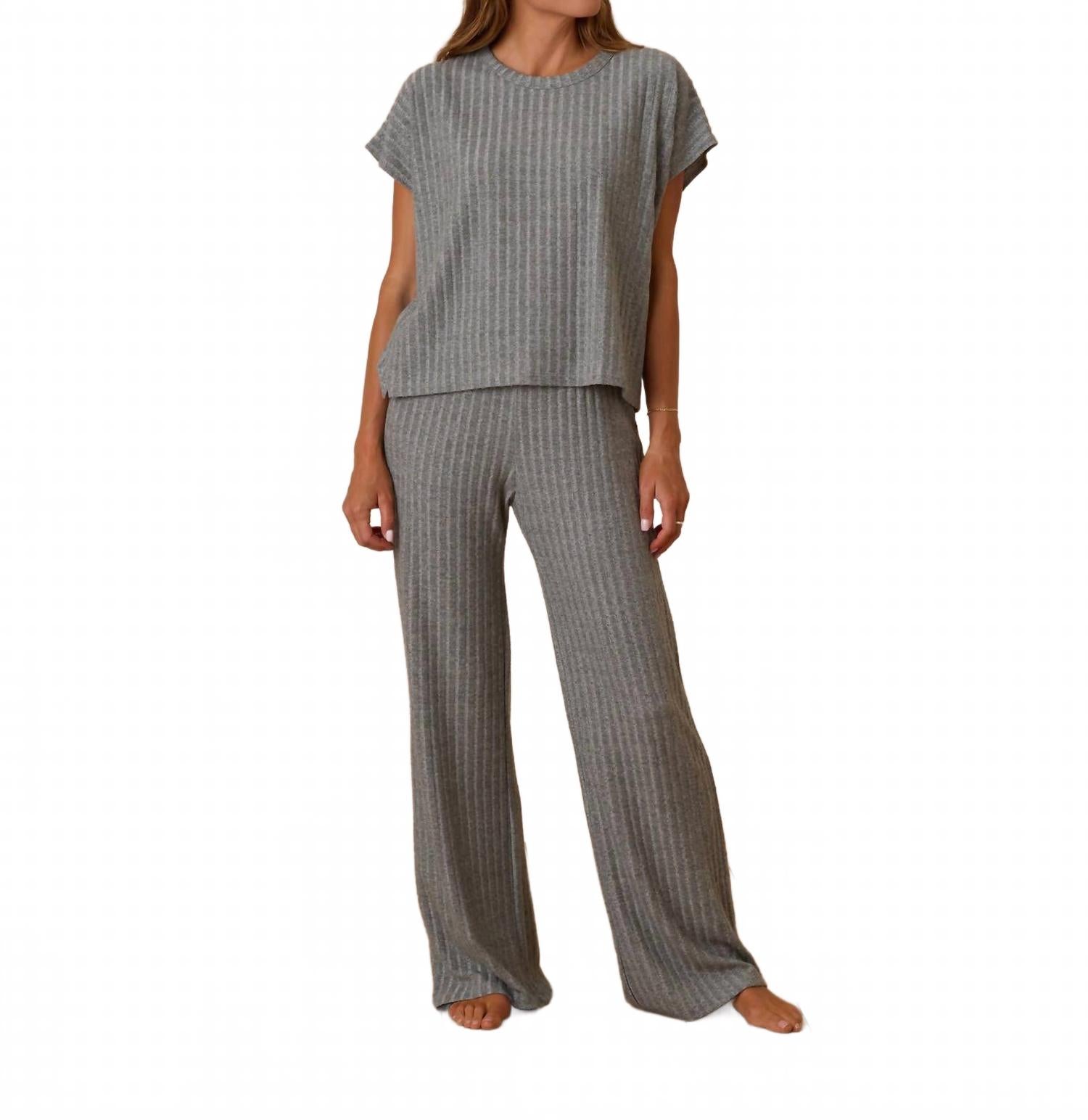 Взрослый уютный вязаный комплект топ и брюк в эвкалипте Rylee + Cru, Eucalyptus
Взрослый уютный вязаный комплект топ и брюк в эвкалипте Rylee + Cru, Eucalyptus