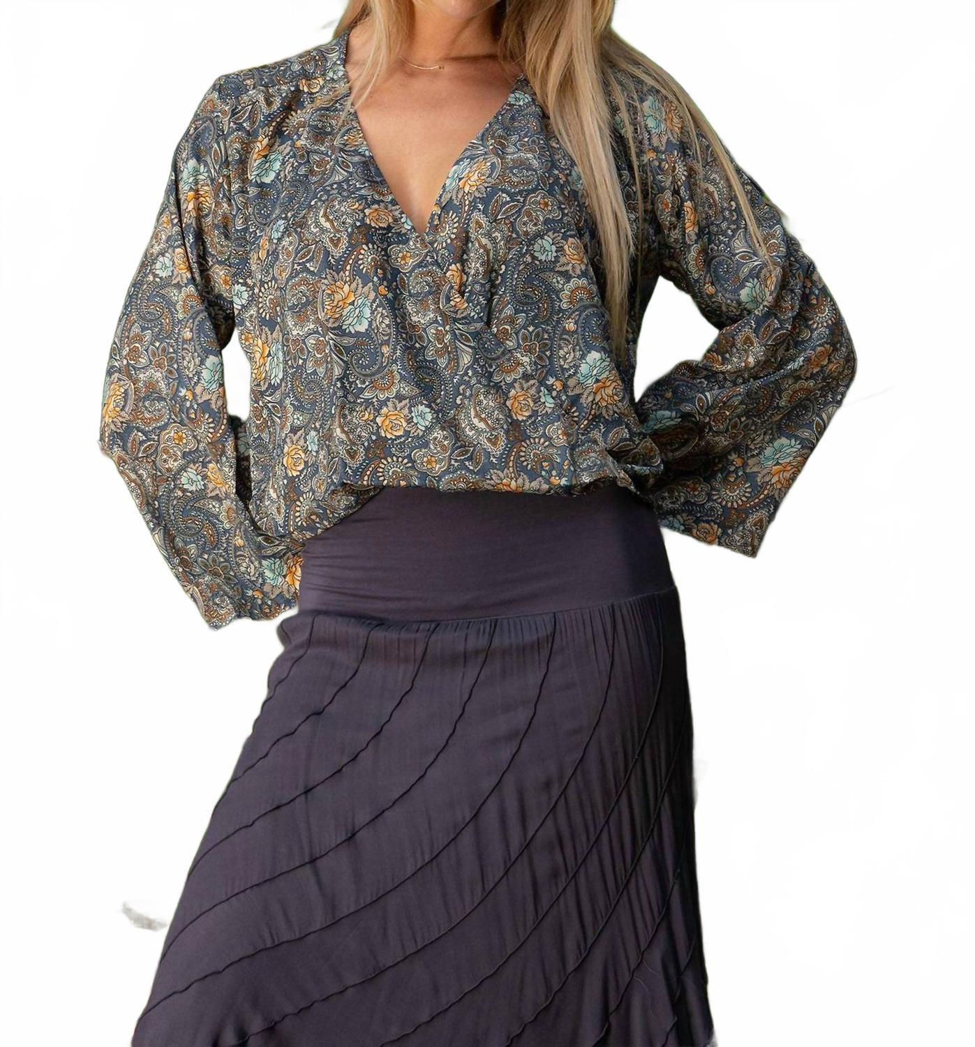 Cienna Супертоп "Сумерки" в цвете "Полуночный мульти"
Cienna Супертоп "Сумерки" в цвете "Полуночный мульти"