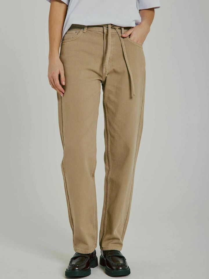 Джинсы Kenzie в цвете Dark Sand Norr
Джинсы Kenzie в цвете Dark Sand Norr