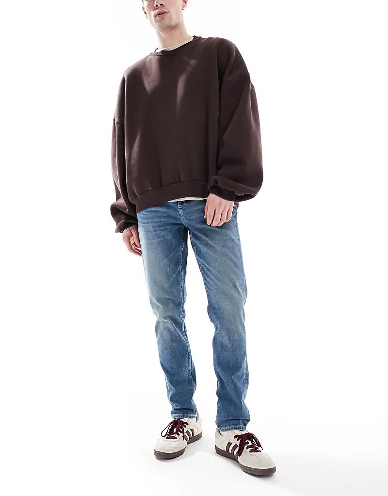 Узкие джинсы с зеленым оттенком темно-синего цвета ASOS DESIGN
Узкие джинсы с зеленым оттенком темно-синего цвета ASOS DESIGN