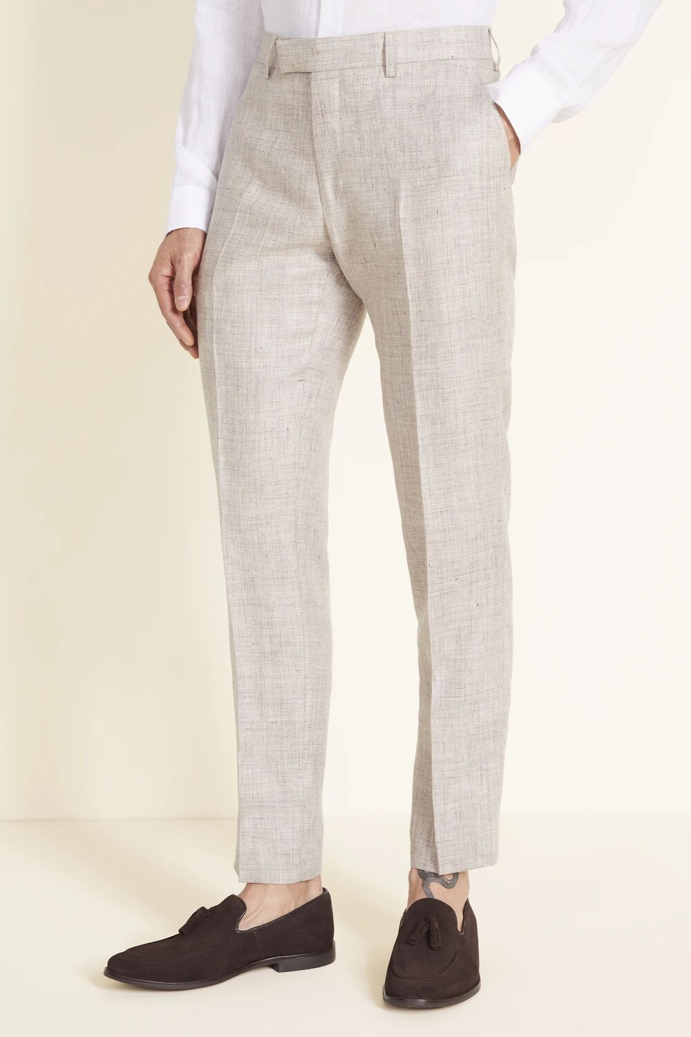 Льняной костюм и брюки узкого кроя овсяного цвета MOSS
Льняной костюм и брюки узкого кроя овсяного цвета MOSS