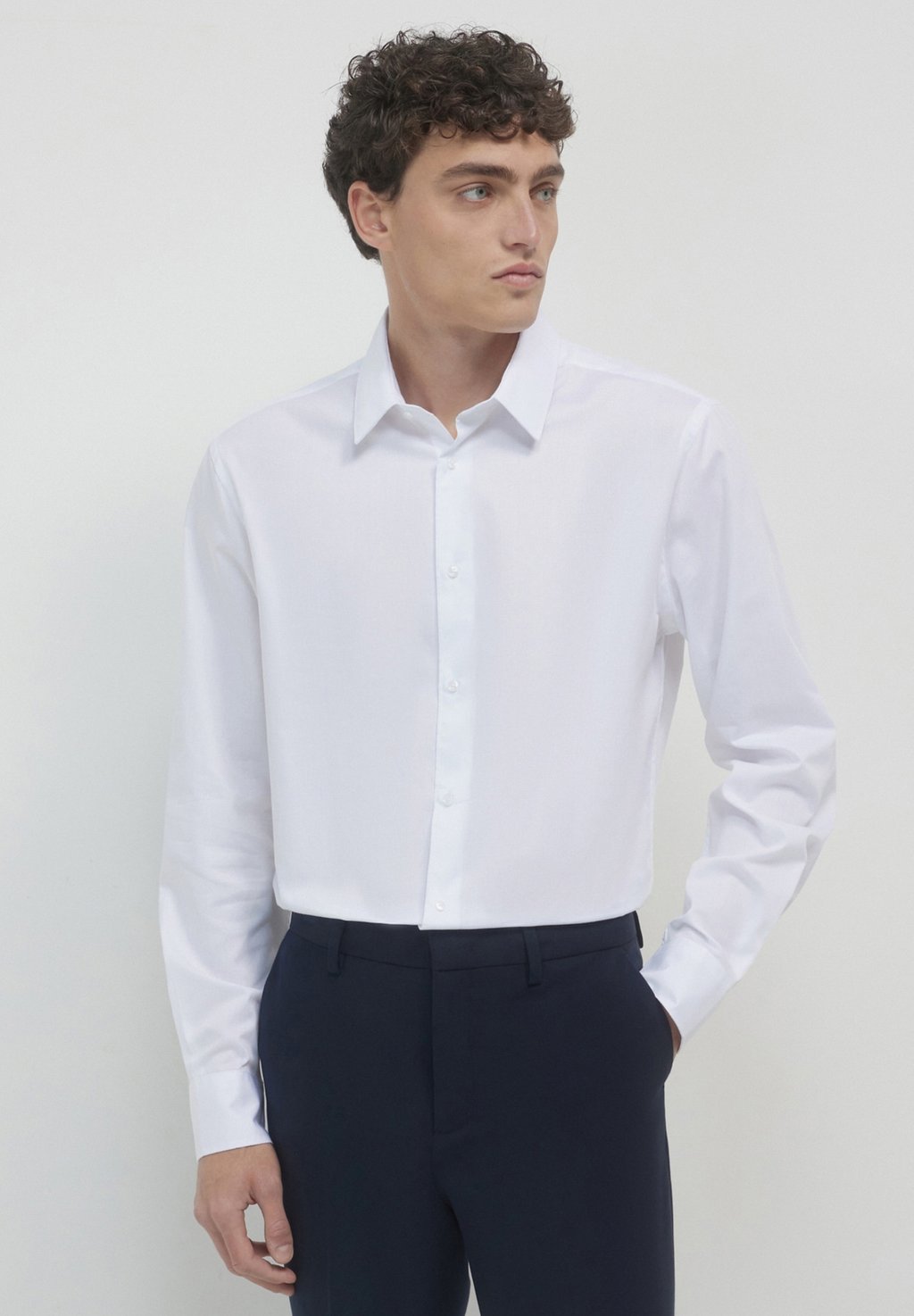 Классическая рубашка Calliope, кремовый
Классическая рубашка Calliope, кремовый