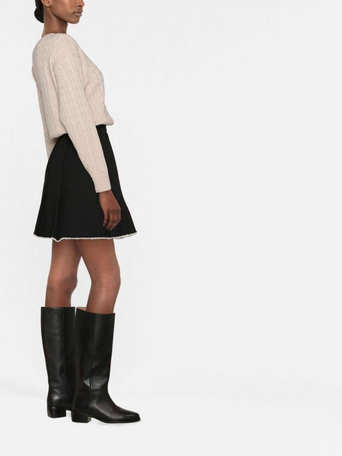 Patou джемпер фактурной вязки с нашивкой-логотипом, серый
Patou джемпер фактурной вязки с нашивкой-логотипом, серый