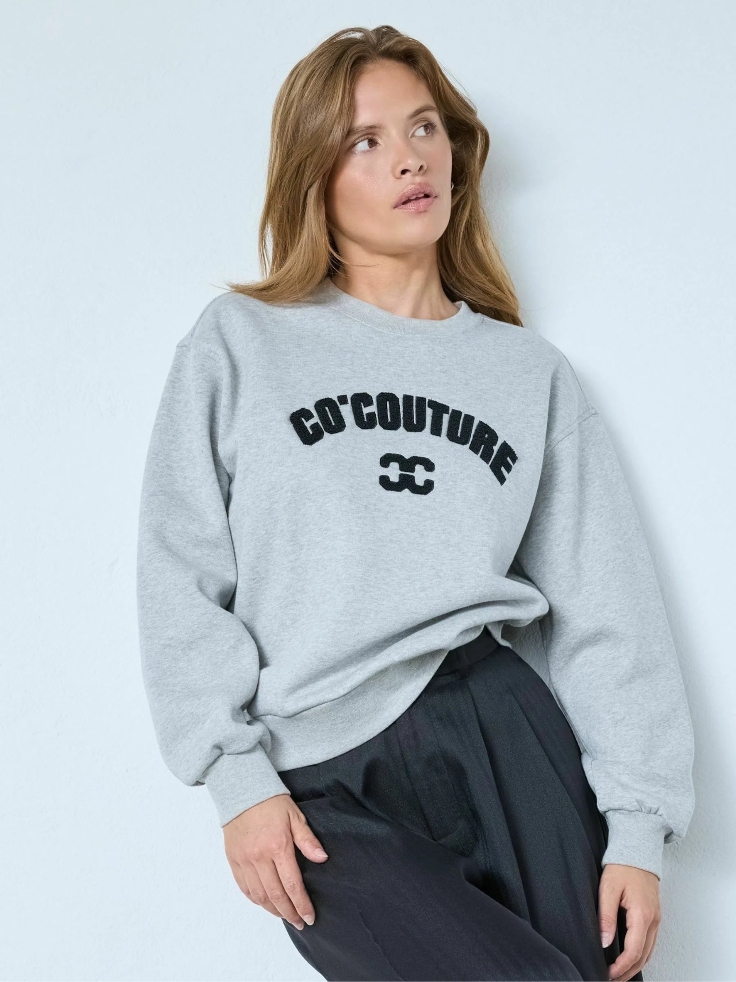 Co'couture Свитер 'ZoeCC' в крапчатом сером цвете
Co'couture Свитер 'ZoeCC' в крапчатом сером цвете
