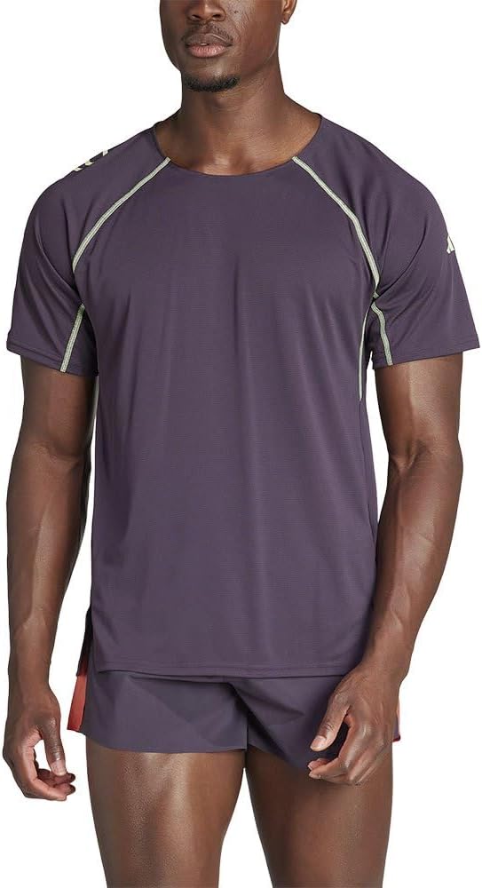 Мужская беговая футболка с коротким рукавом KLX71 Adidas, черный
Мужская беговая футболка с коротким рукавом KLX71 Adidas, черный