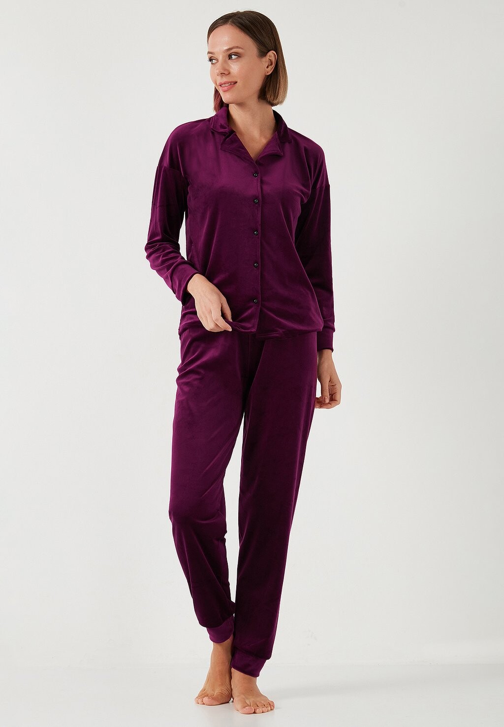 Пижама SET REGULAR FIT LELA, фиолетовый
Пижама SET REGULAR FIT LELA, фиолетовый