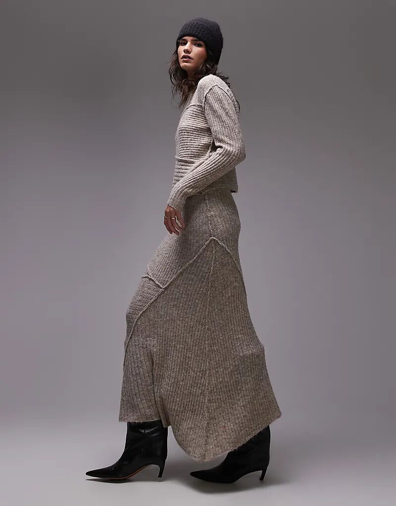 Юбка Topshop трикотажная с асимметричным подолом в овсяном цвете
Юбка Topshop трикотажная с асимметричным подолом в овсяном цвете