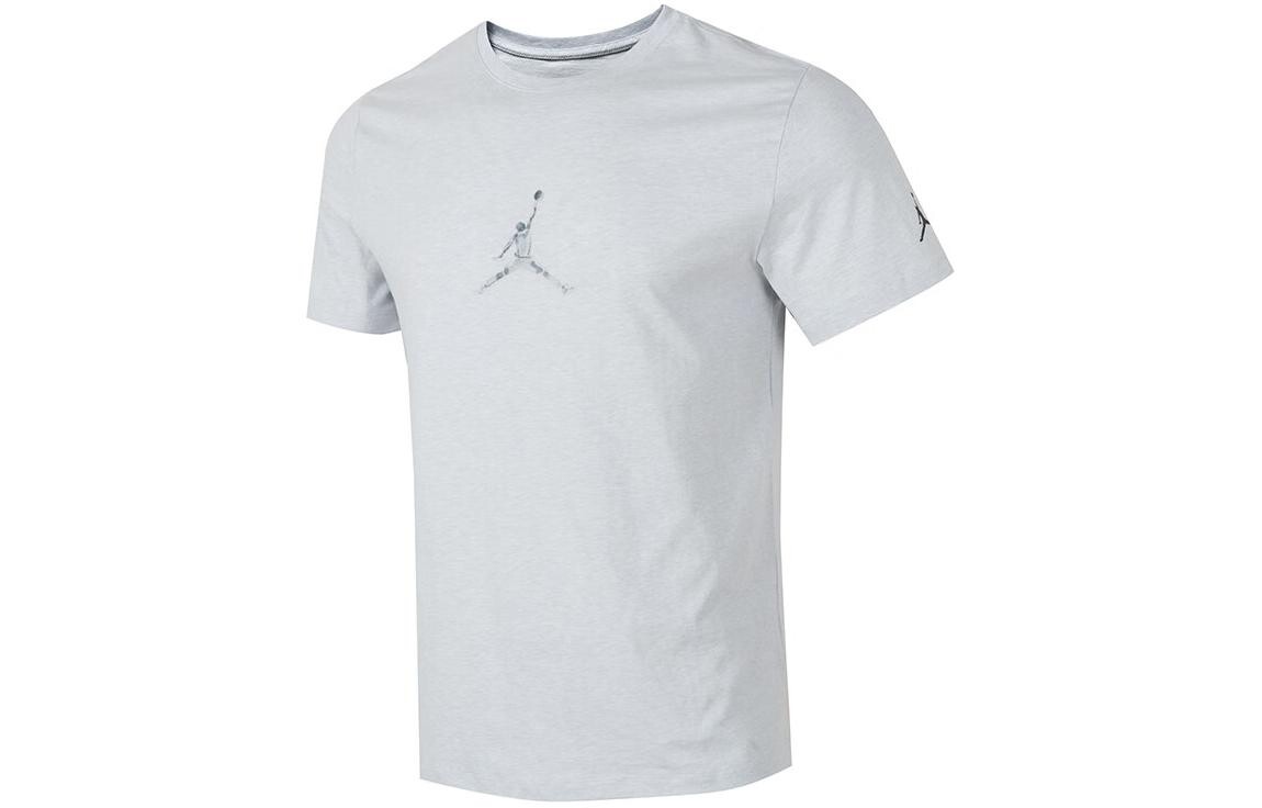 Футболка мужская светло-серая Nike, серый 
Футболка мужская светло-серая Nike, серый