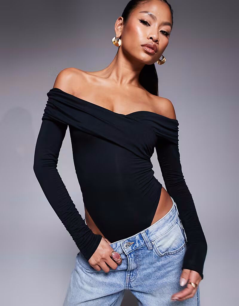 Боди Oh Polly Ceyln из модала с открытыми плечами и сборками черного цвета
Боди Oh Polly Ceyln из модала с открытыми плечами и сборками черного цвета