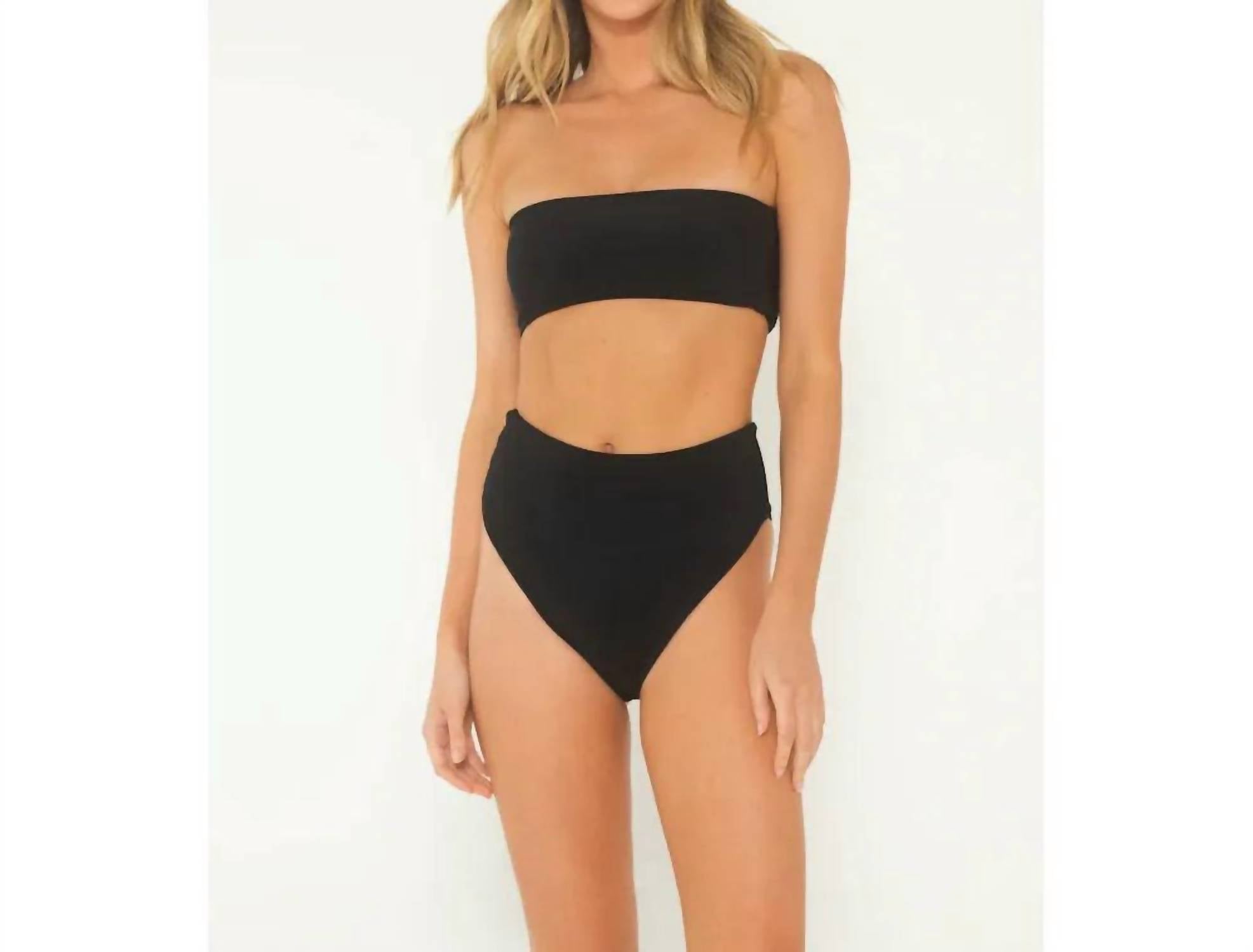 Купальник женский CITRINE, черный
Купальник женский CITRINE, черный