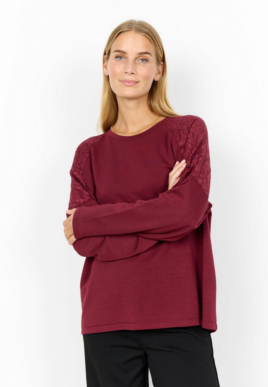 Топ Soyaconcept Long sleeved top, Dark Red
Топ Soyaconcept Long sleeved top, Dark Red
