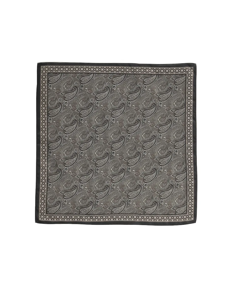 Черный мужской бандана с узором PuroEgo
Черный мужской бандана с узором PuroEgo