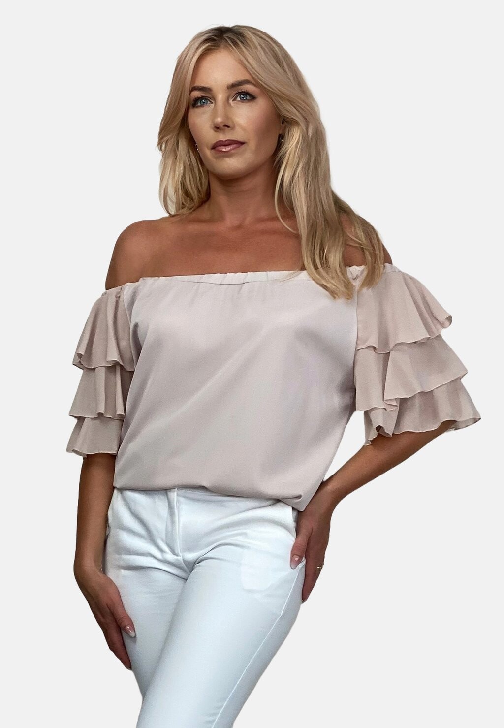 Блузка SPANISH WITH FRILLS ON THE SLEEVES REGINA FASHION, цвет beige
Блузка SPANISH WITH FRILLS ON THE SLEEVES REGINA FASHION, цвет beige
