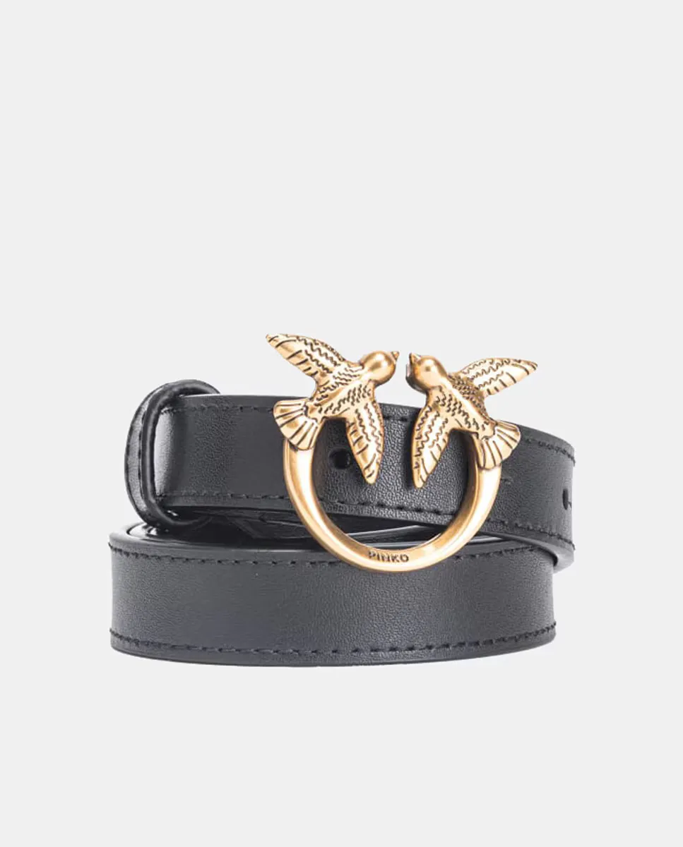 Черный ремень шириной 2 см с золотой пряжкой Pinko
Черный ремень шириной 2 см с золотой пряжкой Pinko
