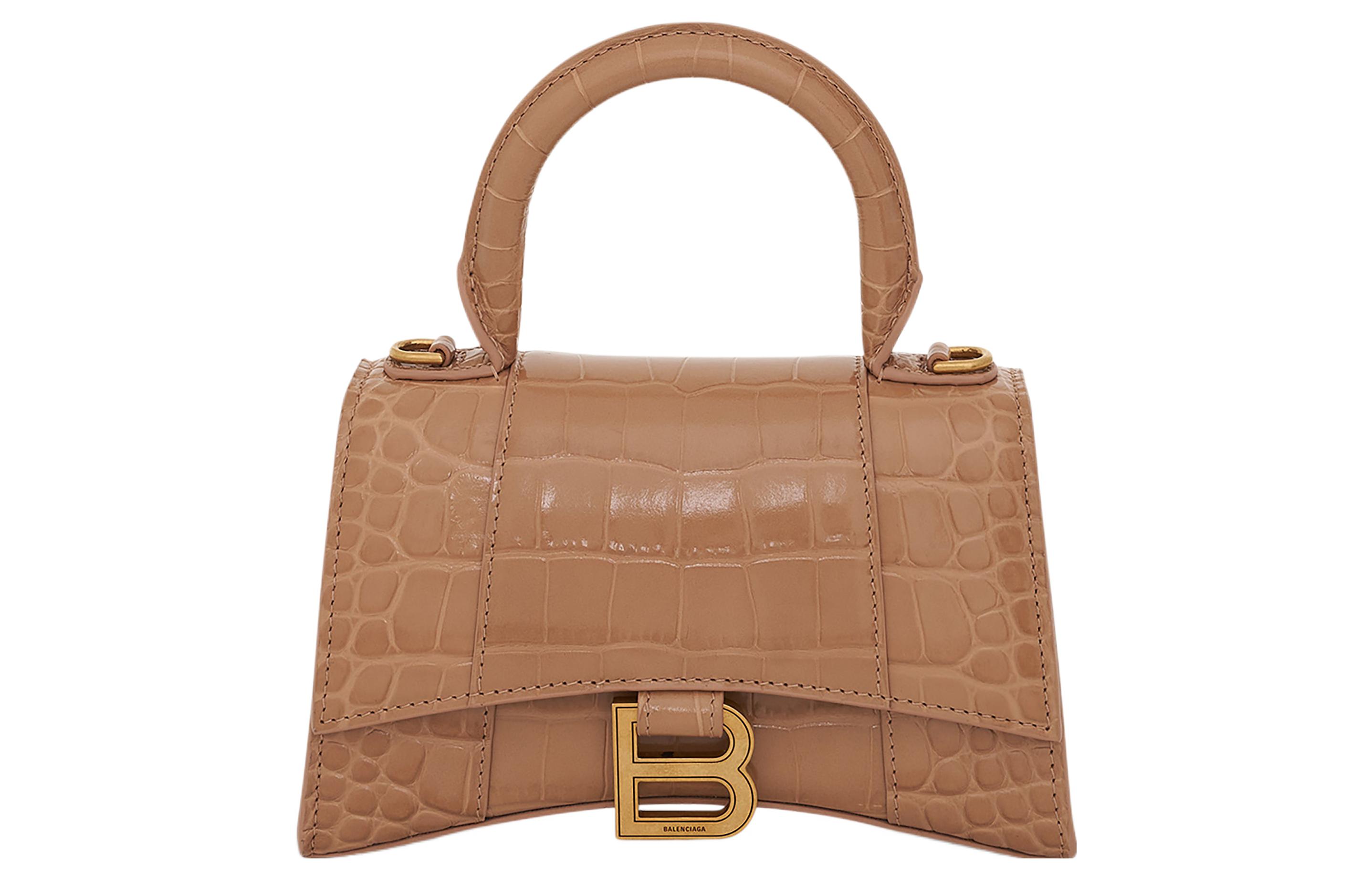 Сумка Hourglass Xs с верхней ручкой Balenciaga, basic set (bag+dust bag)
Сумка Hourglass Xs с верхней ручкой Balenciaga, basic set (bag+dust bag)