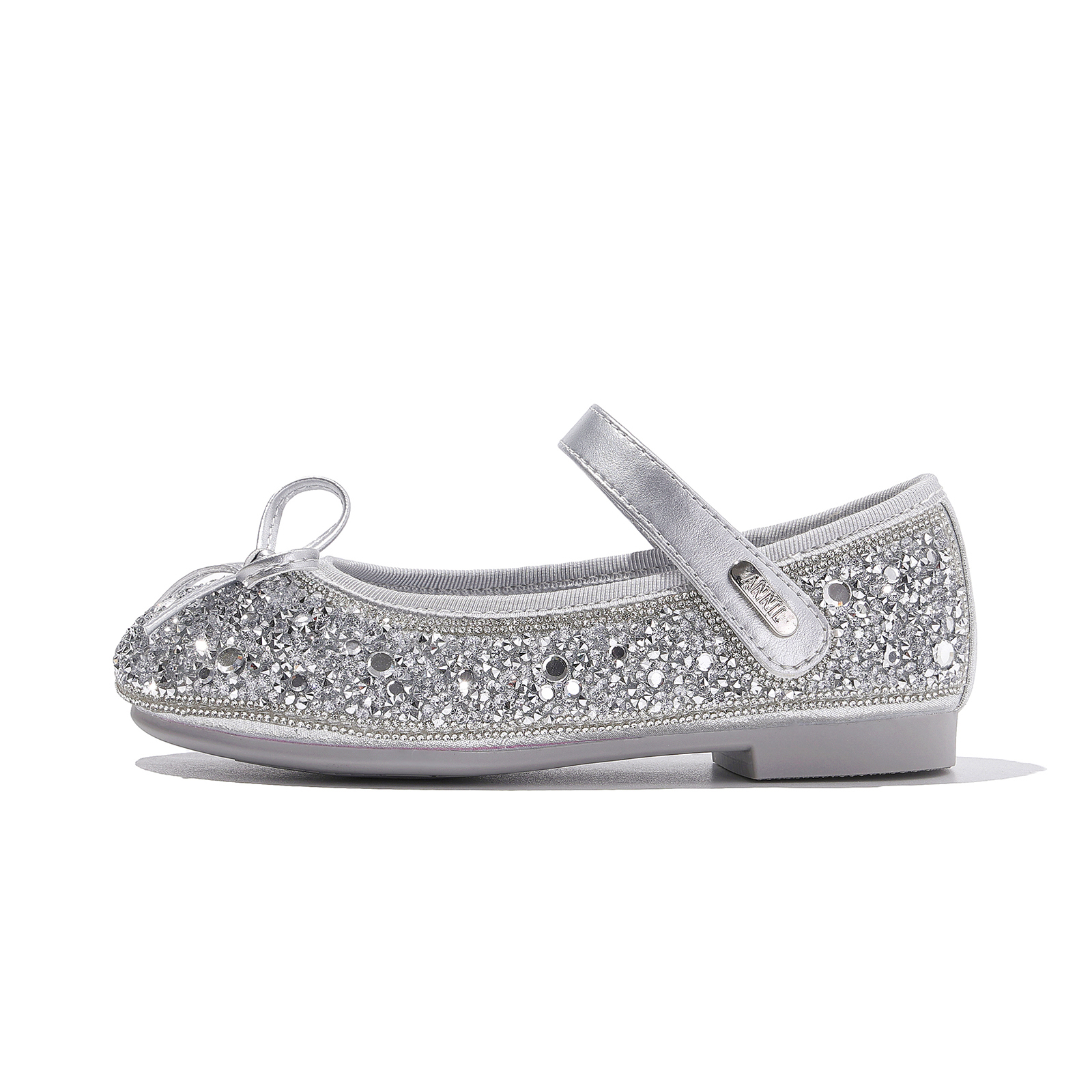 Нескользящие и дышащие низкие туфли со стразами для детей Annil, серебряный
Нескользящие и дышащие низкие туфли со стразами для детей Annil, серебряный