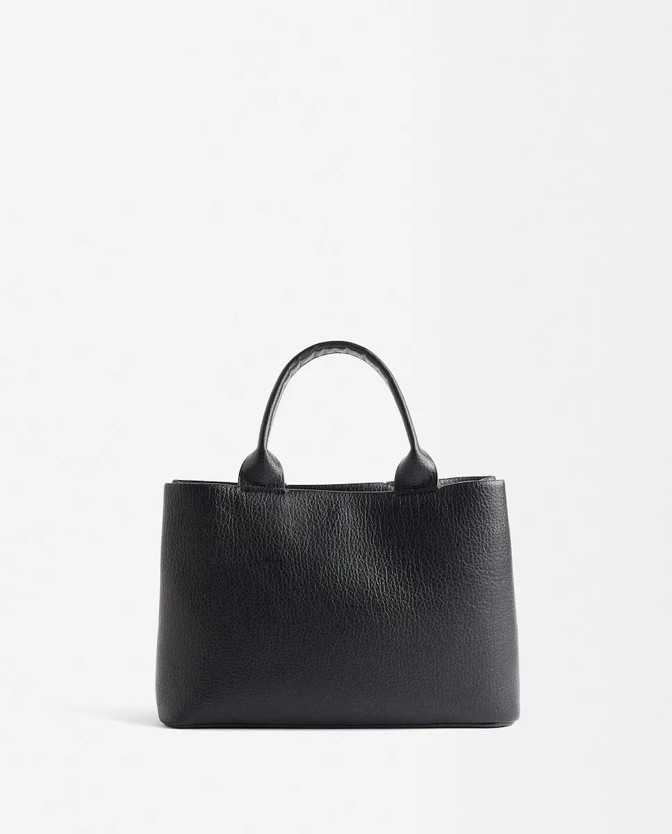 Сумка-тоут, трансформируемая в сумку через плечо, с застежкой-молнией и съемным кошельком для монет Parfois, черный
Сумка-тоут, трансформируемая в сумку через плечо, с застежкой-молнией и съемным кошельком для монет Parfois, черный