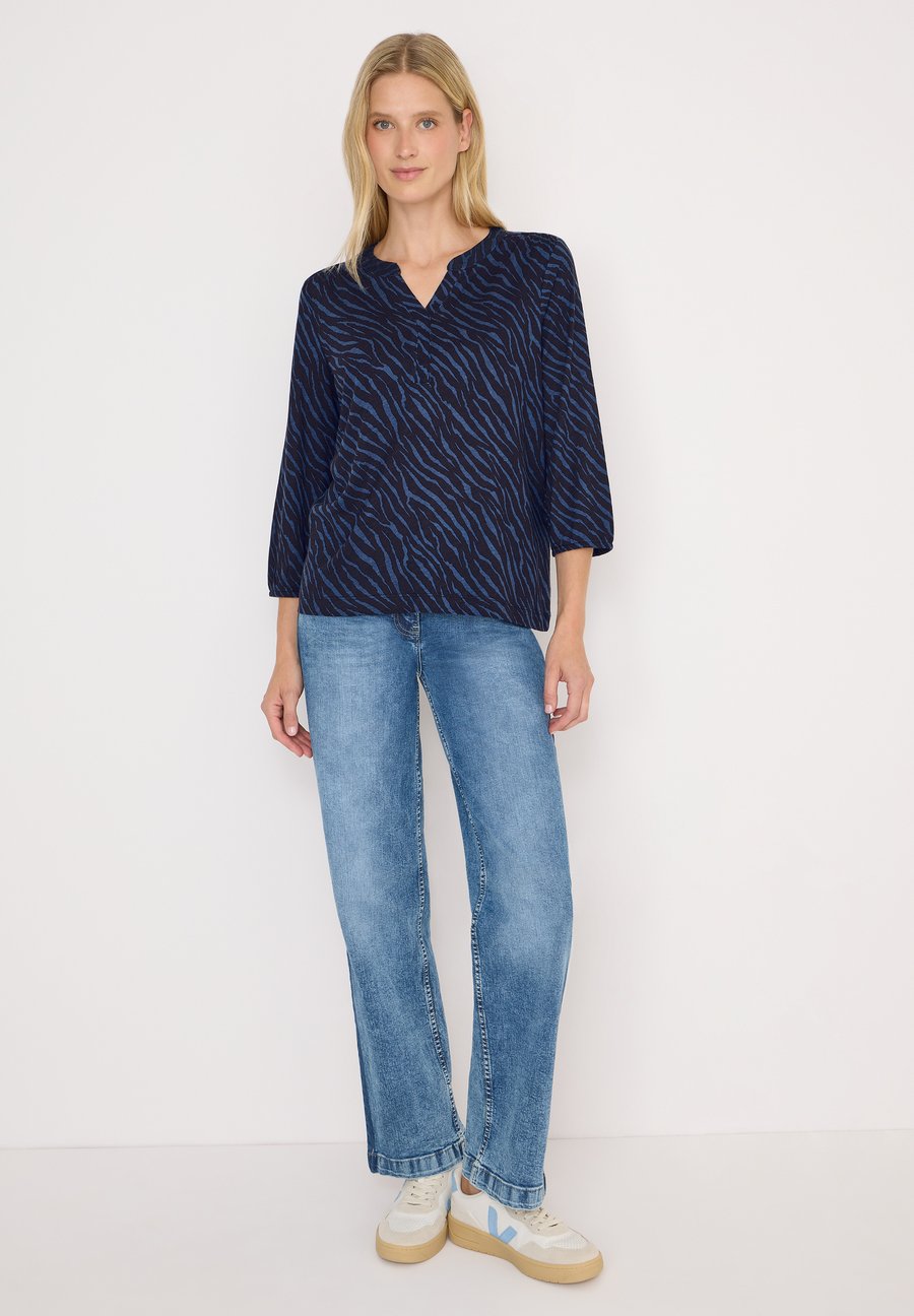 Блуза Cecil Blouse, Blau/Dark Blue
Блуза Cecil Blouse, Blau/Dark Blue