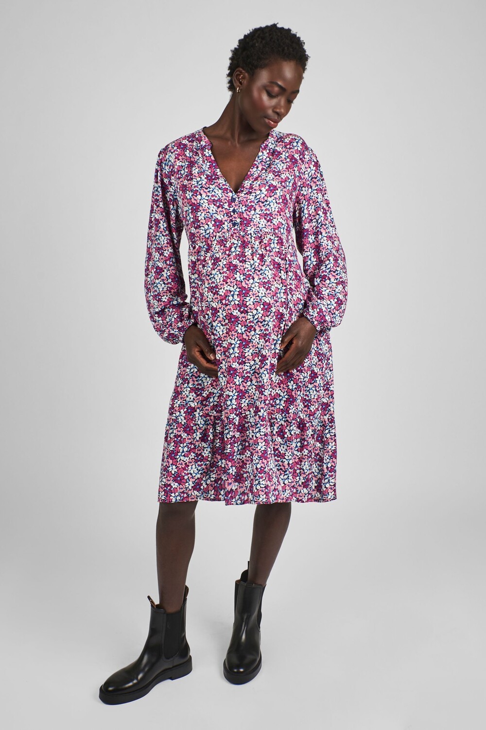 Многоярусное мини платье для беременных с цветочным принтом Jojo Maman Bébé, синий
Многоярусное мини платье для беременных с цветочным принтом Jojo Maman Bébé, синий