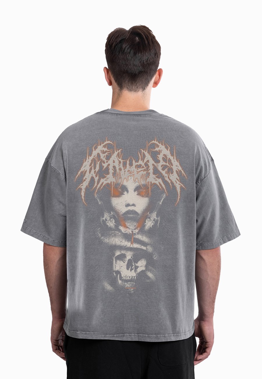 Футболка FAVELA BETRAYAL UNISEX, Grey Washed/Grey
Футболка FAVELA BETRAYAL UNISEX, Grey Washed/Grey