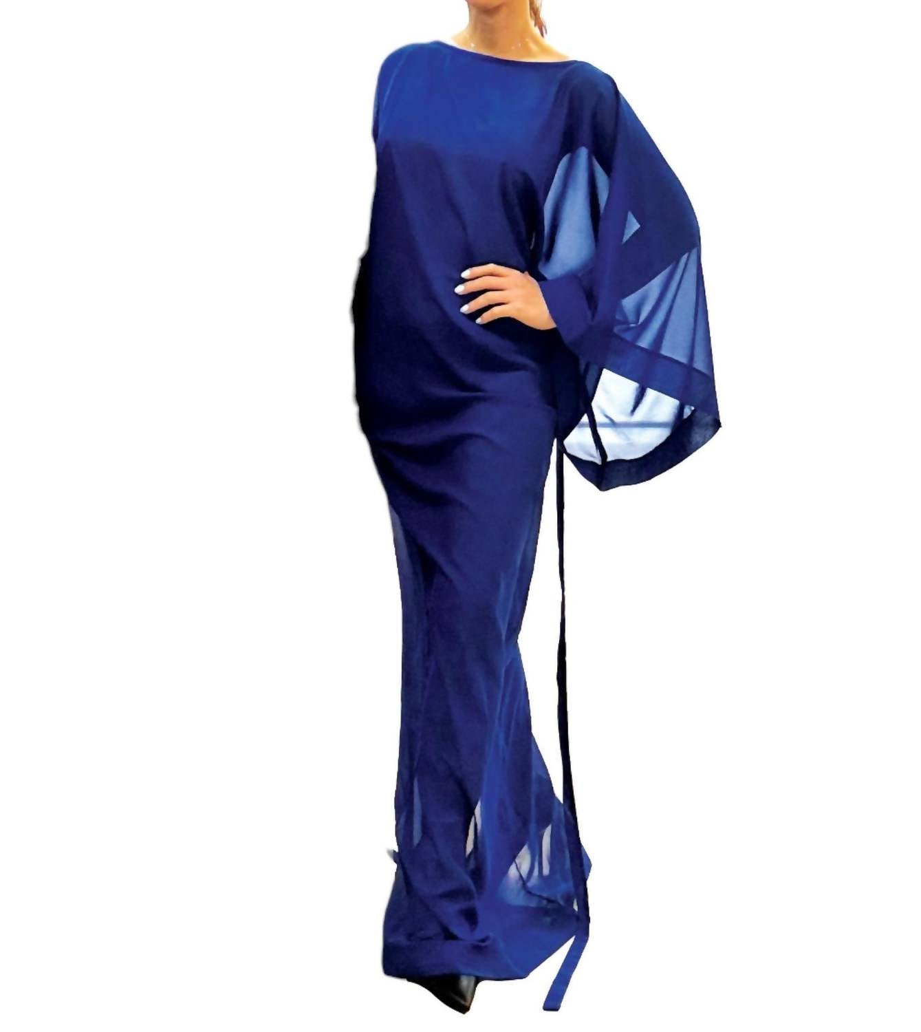 Полупрозрачное платье с рукавами-крыльями летучей мыши в голубом цвете Chuks Collins
Полупрозрачное платье с рукавами-крыльями летучей мыши в голубом цвете Chuks Collins